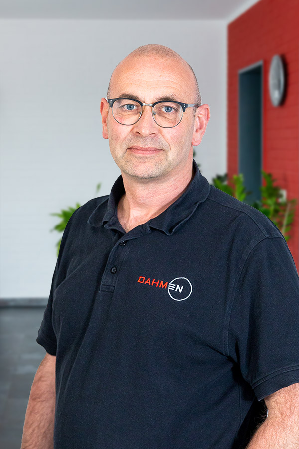 Dahmen_Team_Demo_male_2